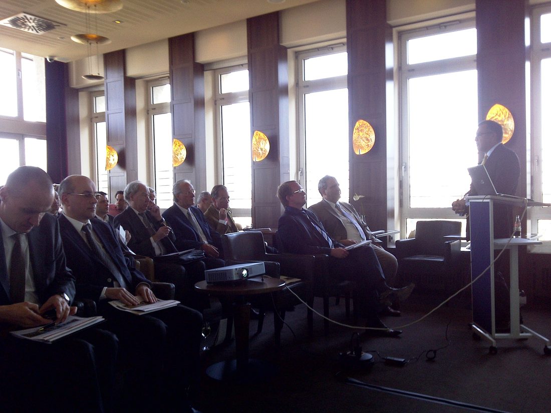 Briefing investors in Zurich